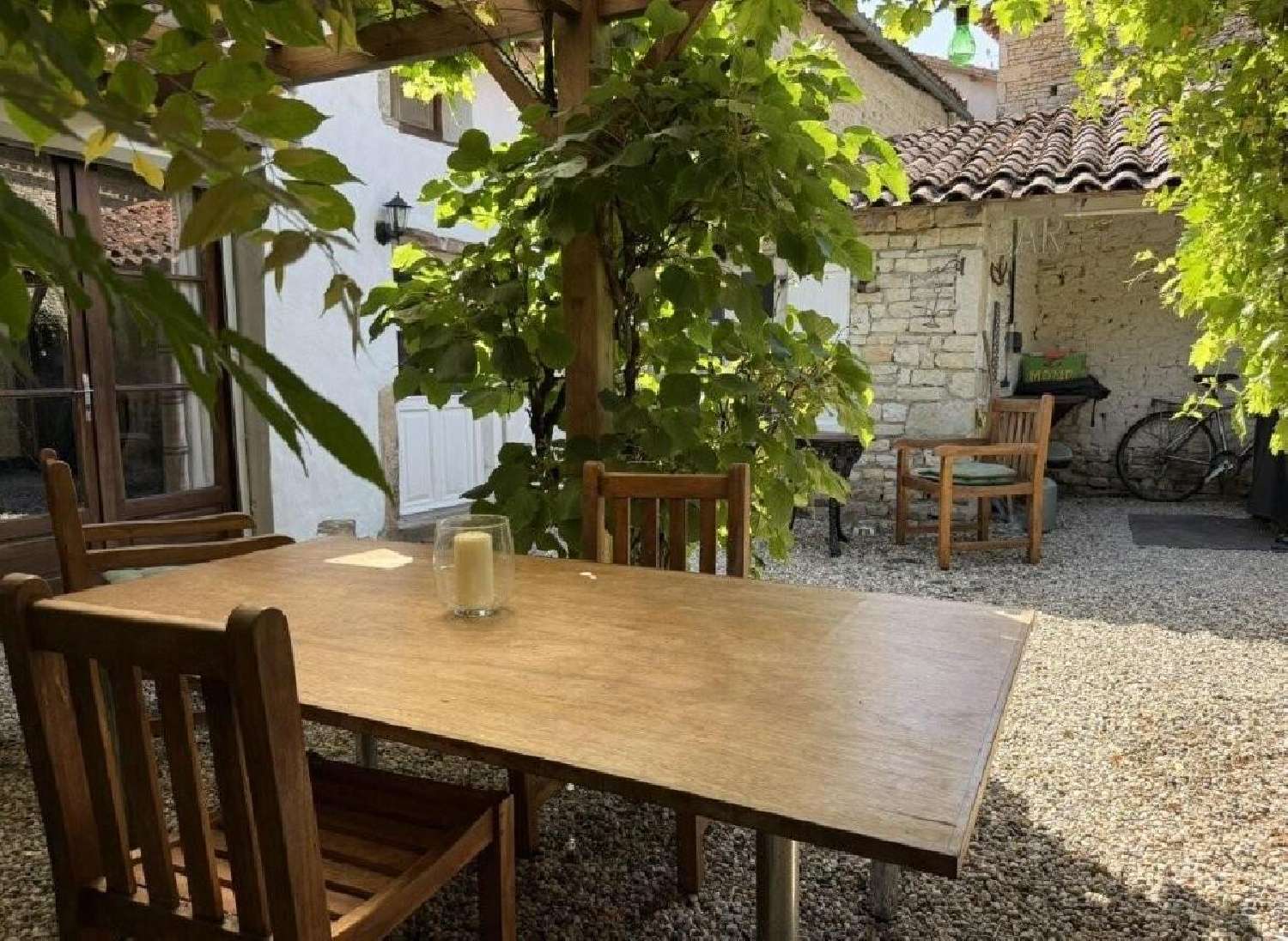  te koop huis Nanteuil-en-Vallée Charente 5