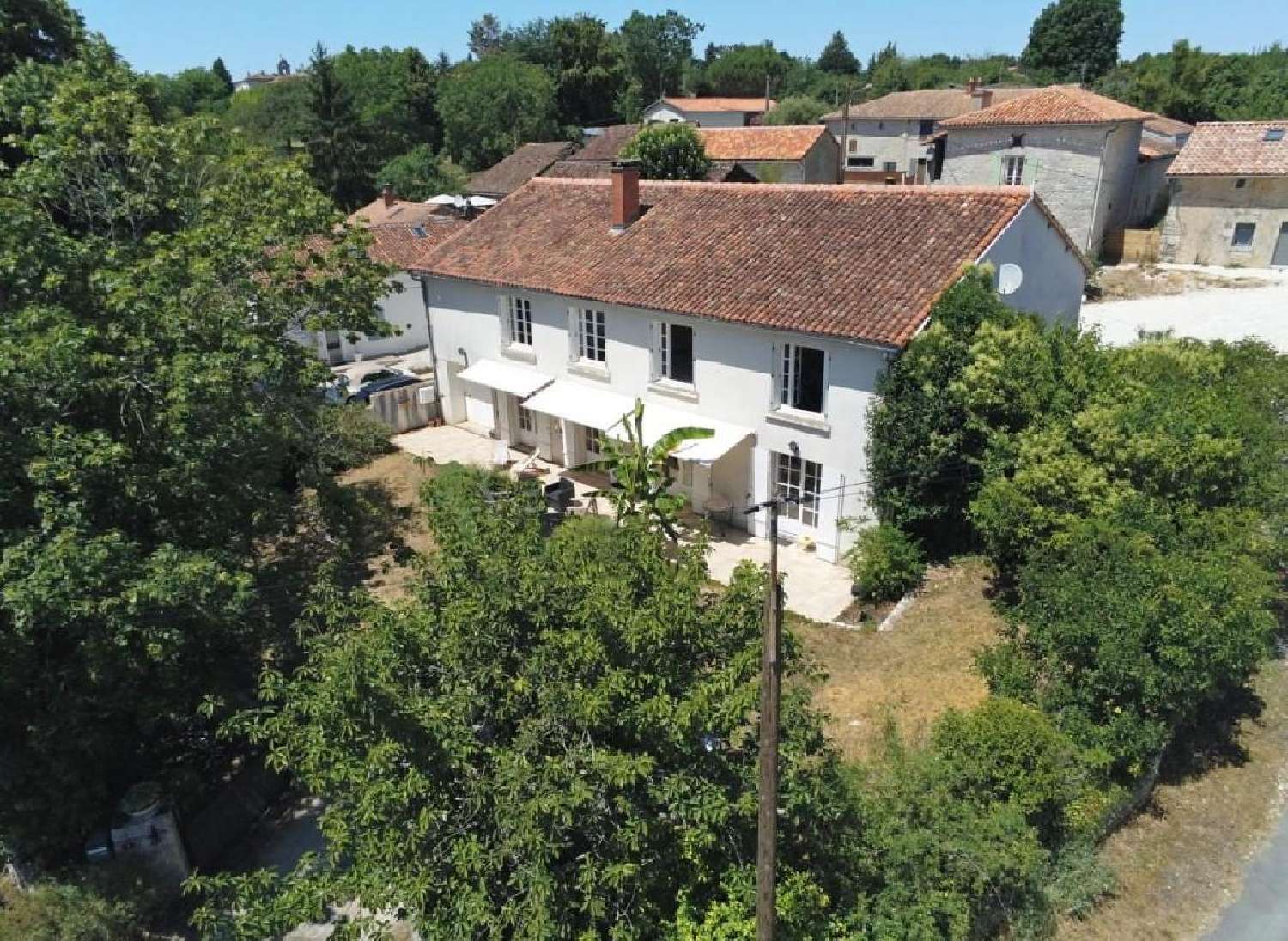  te koop huis Nanteuil-en-Vallée Charente 2