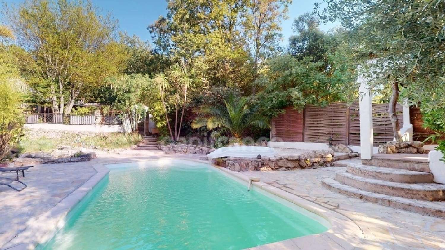 en venta casa Néoules Var 4