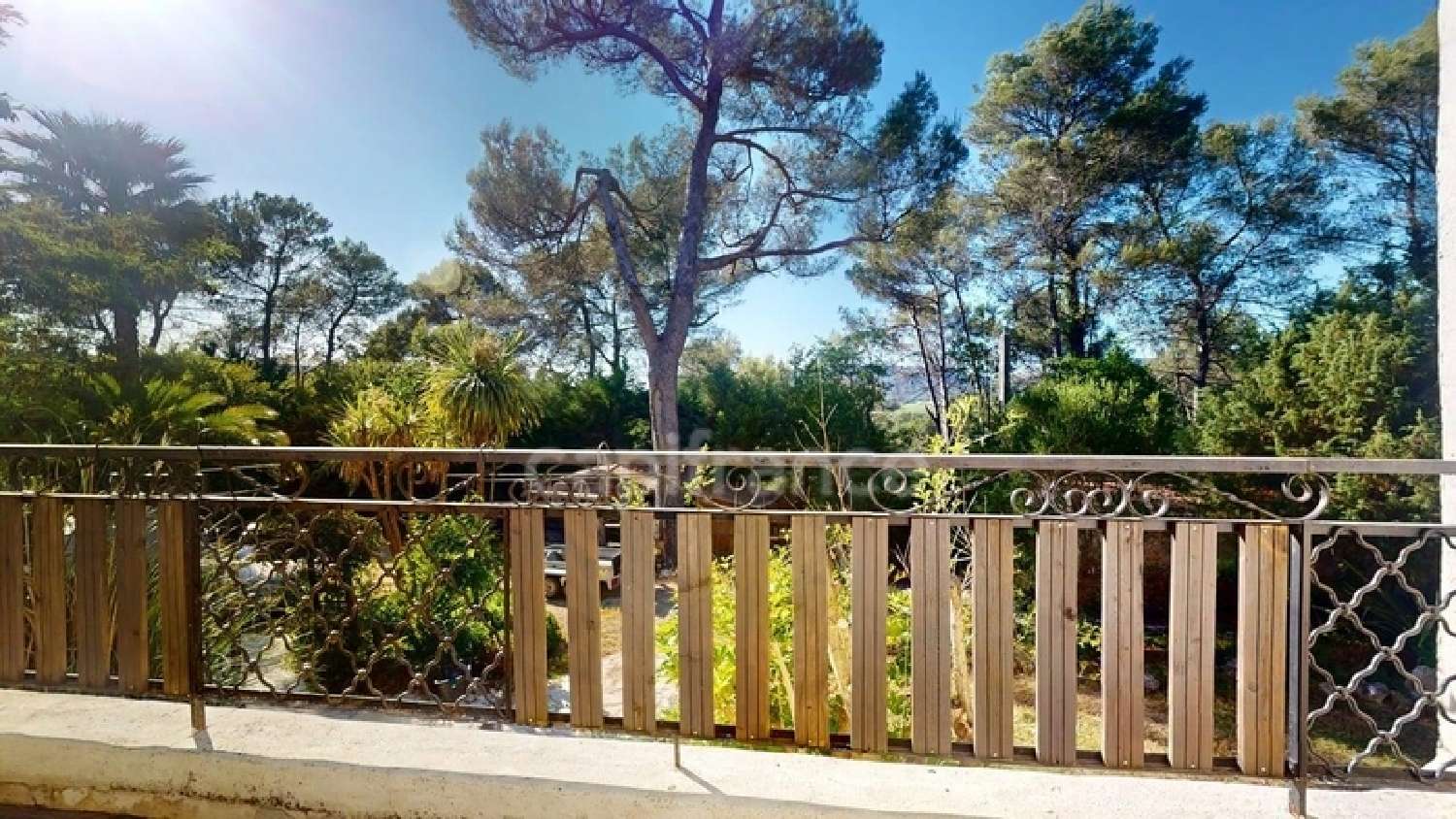 en venta casa Néoules Var 8