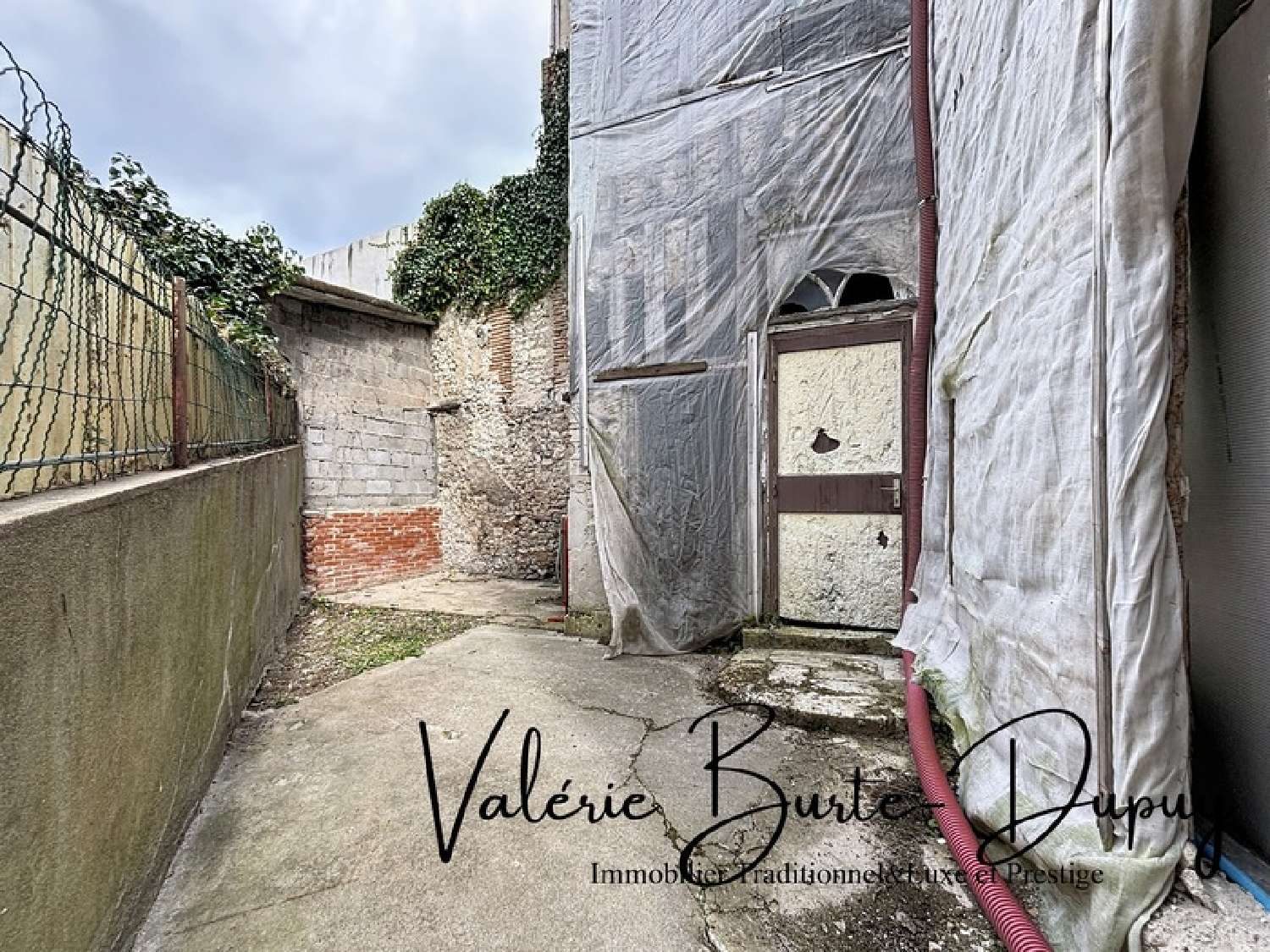  for sale house Orléans Loiret 8