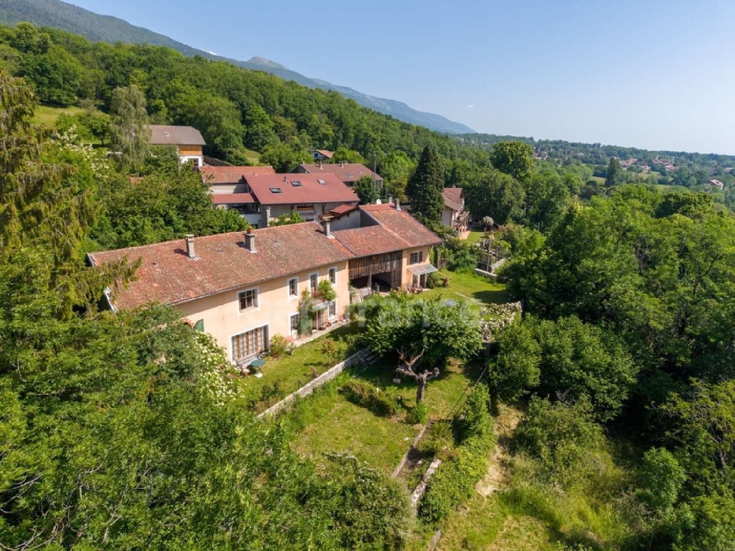 à vendre maison Péron Ain 5