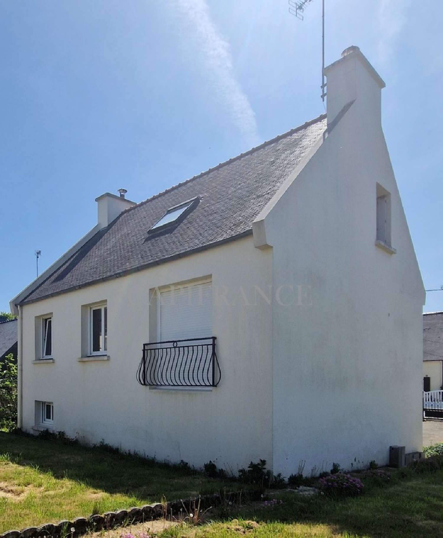  for sale house Ploumagoar Côtes-d'Armor 2