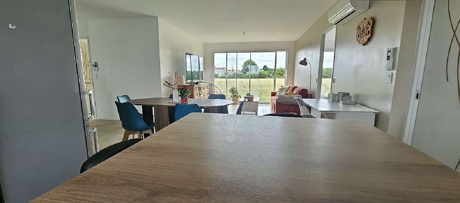 à vendre maison Port-d'Envaux Charente-Maritime 8