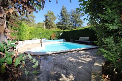 Puy-l'Évêque Lot huis foto 7358198