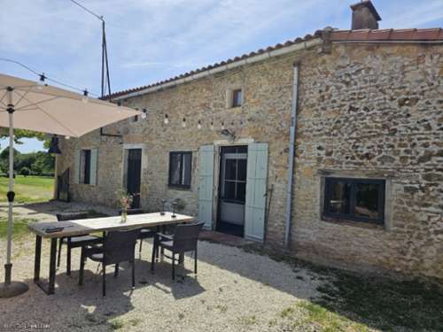 Saint-Claud Charente huis foto 7348637
