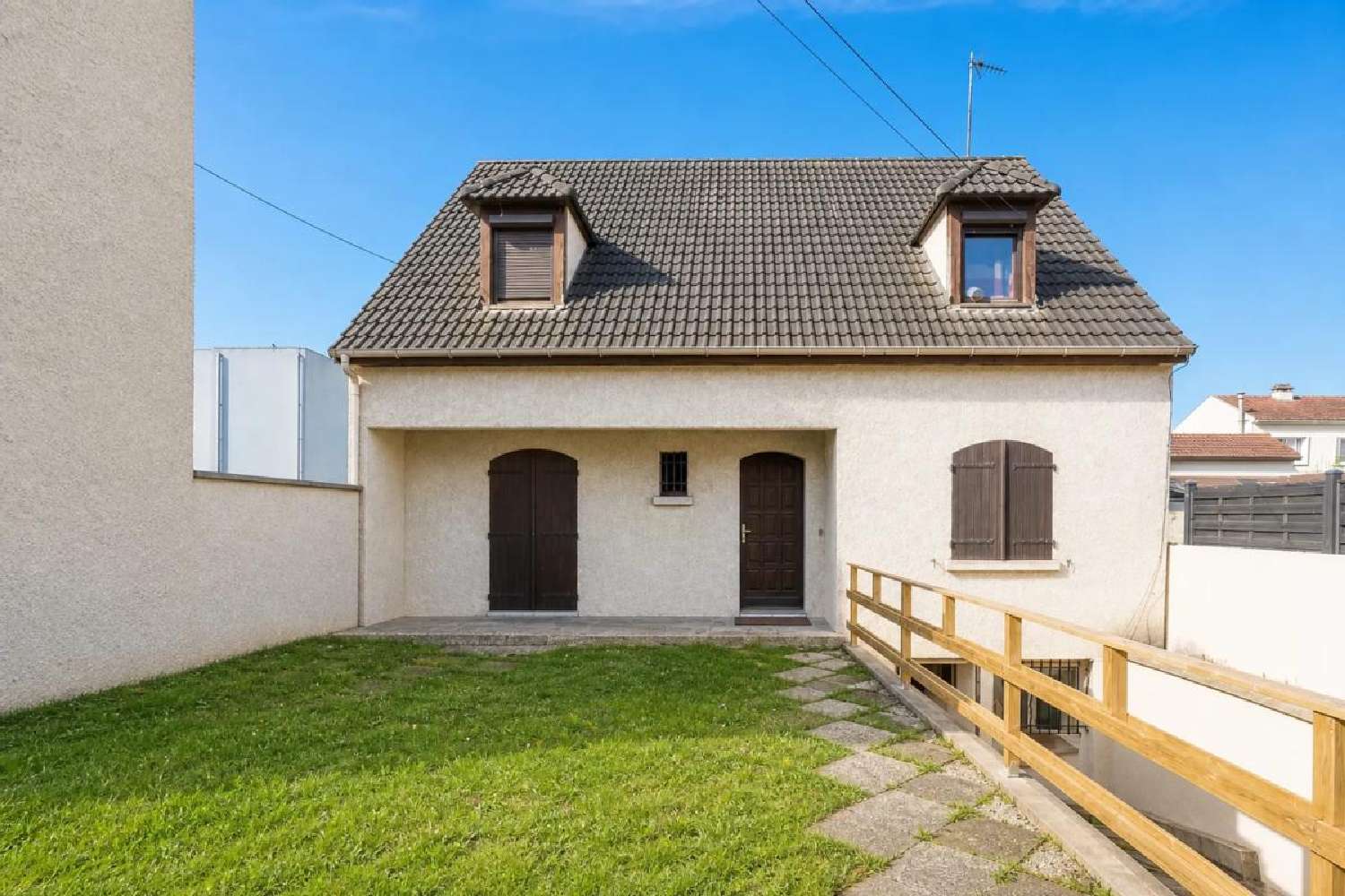  for sale house Saint-Denis Seine-Saint-Denis 1
