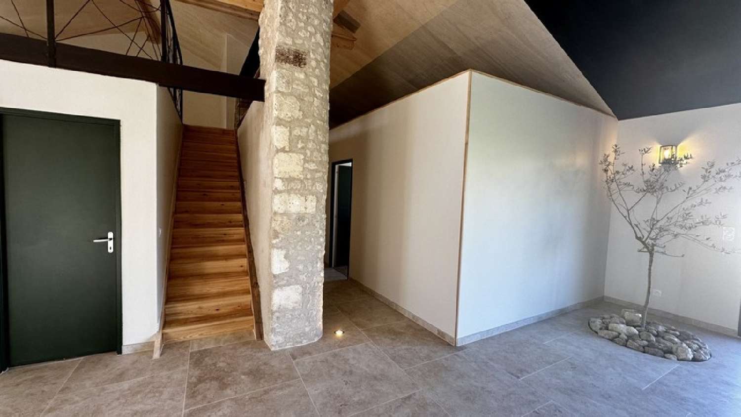 for sale house Saint-Hilaire Charente 3