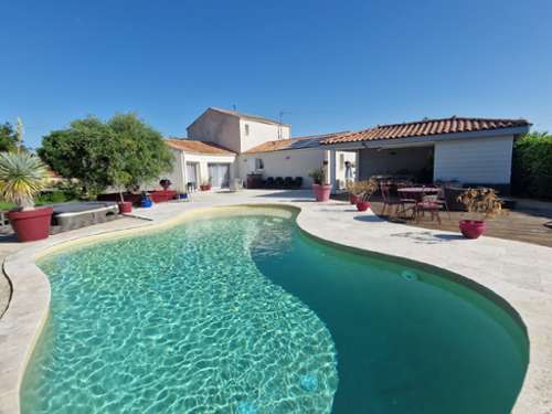 Saint-Jean-d'Angély Charente-Maritime maison foto 7352764