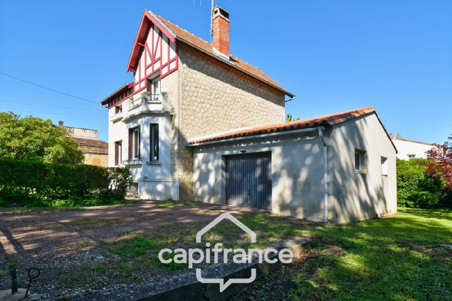 for sale house Saint-Jean-d'Angély Charente-Maritime 4