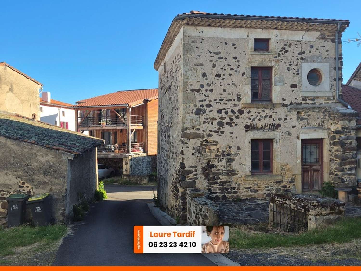  te koop huis Saint-Julien-de-Coppel Puy-de-Dôme 1