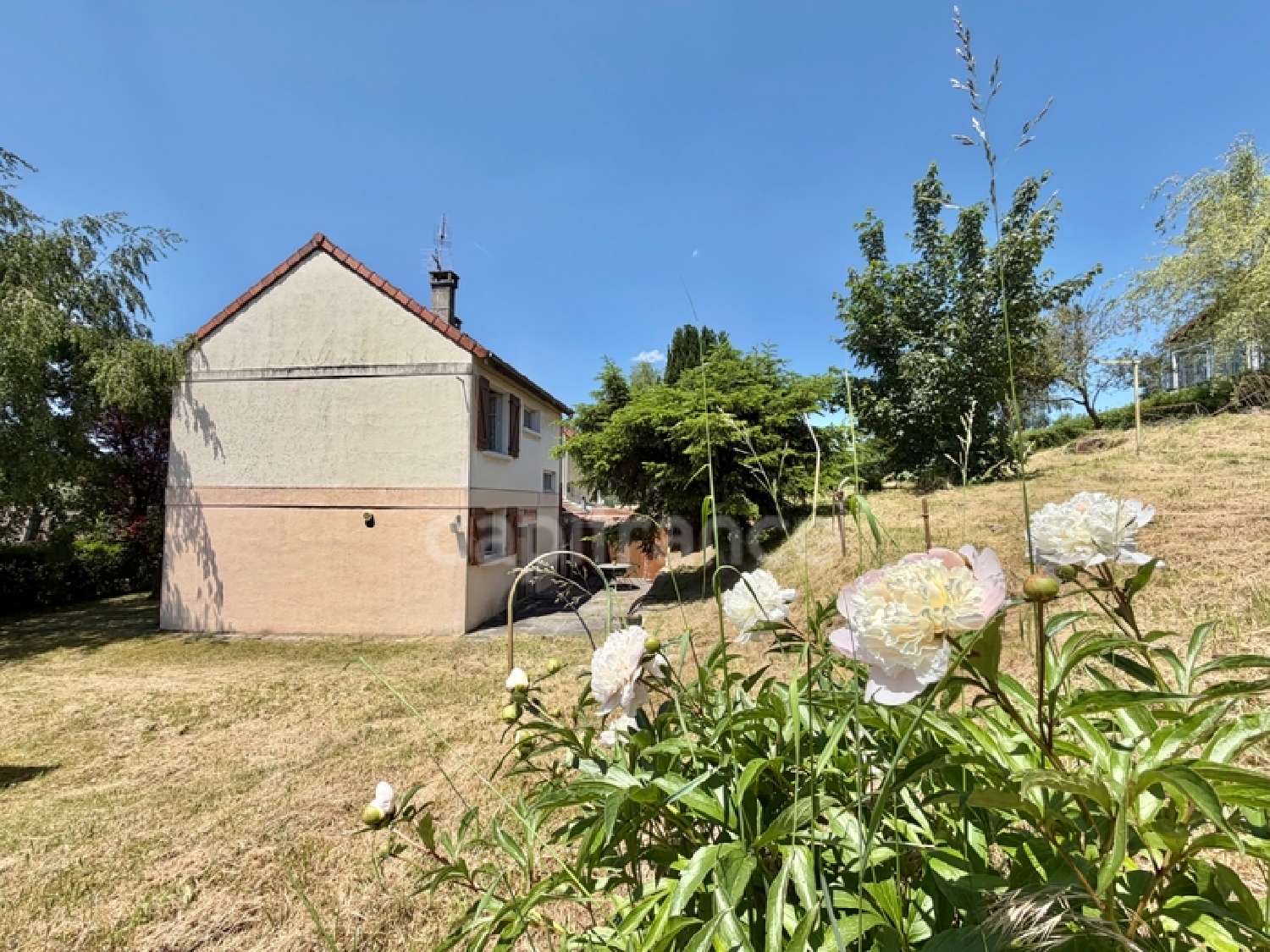 à vendre maison Saint-Just-en-Chevalet Loire 3