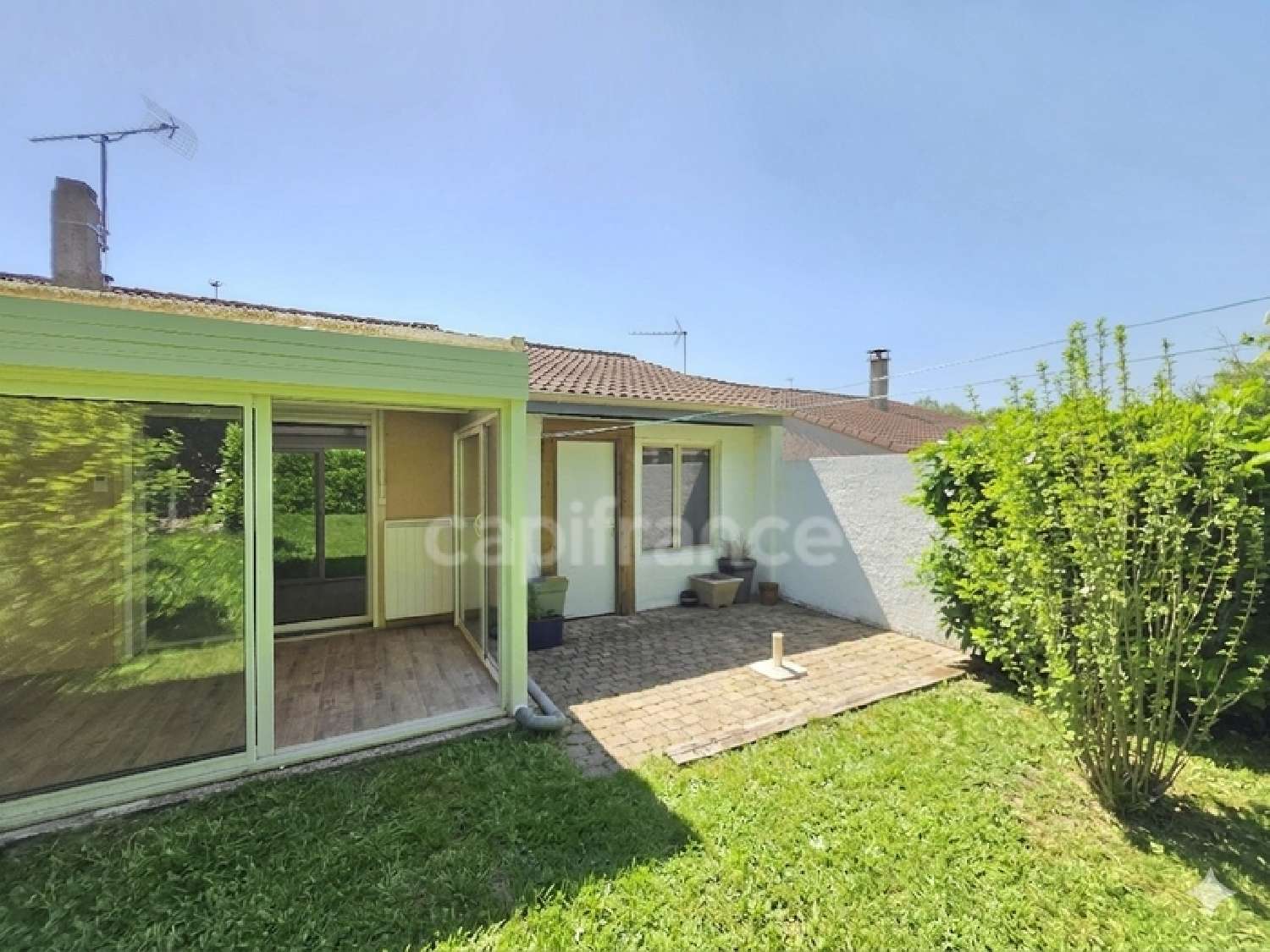  for sale house Saint-Louis-de-Montferrand Gironde 3
