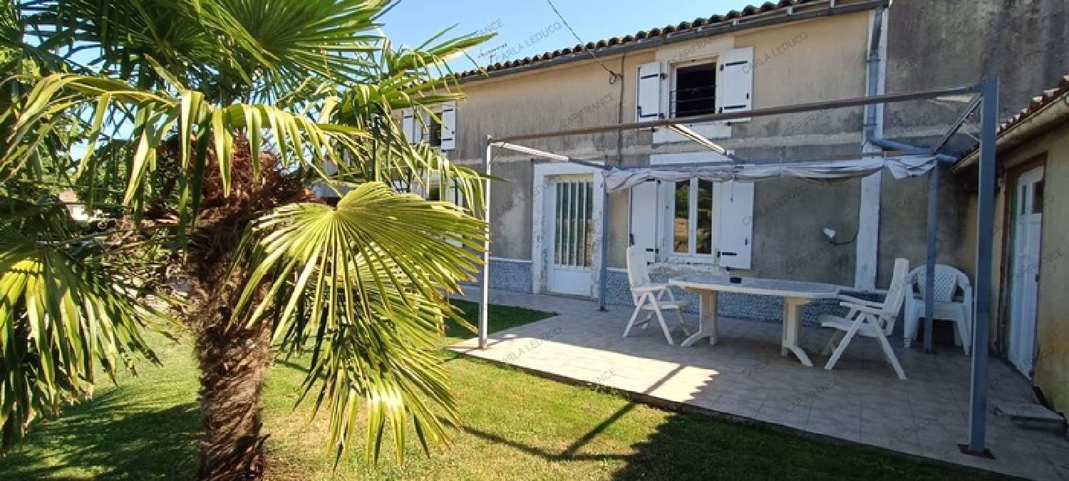 à vendre maison Saint-Martin-de-Saint-Maixent Deux-Sèvres 2