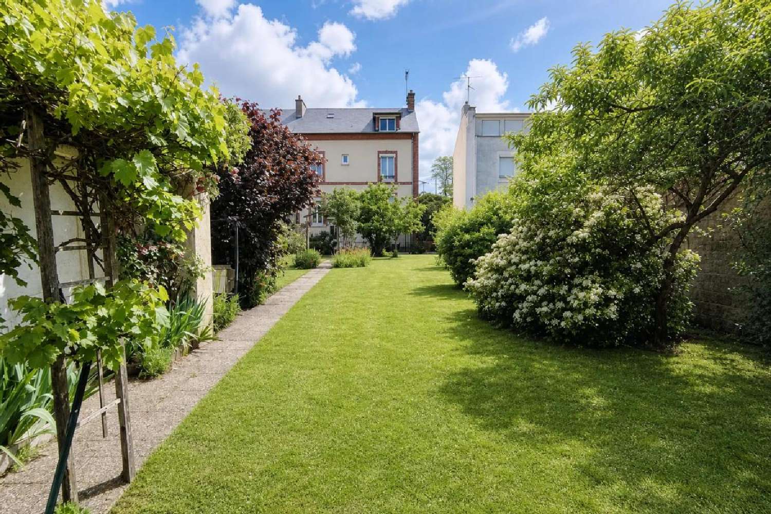  for sale house Saint-Pierre-lès-Nemours Seine-et-Marne 1