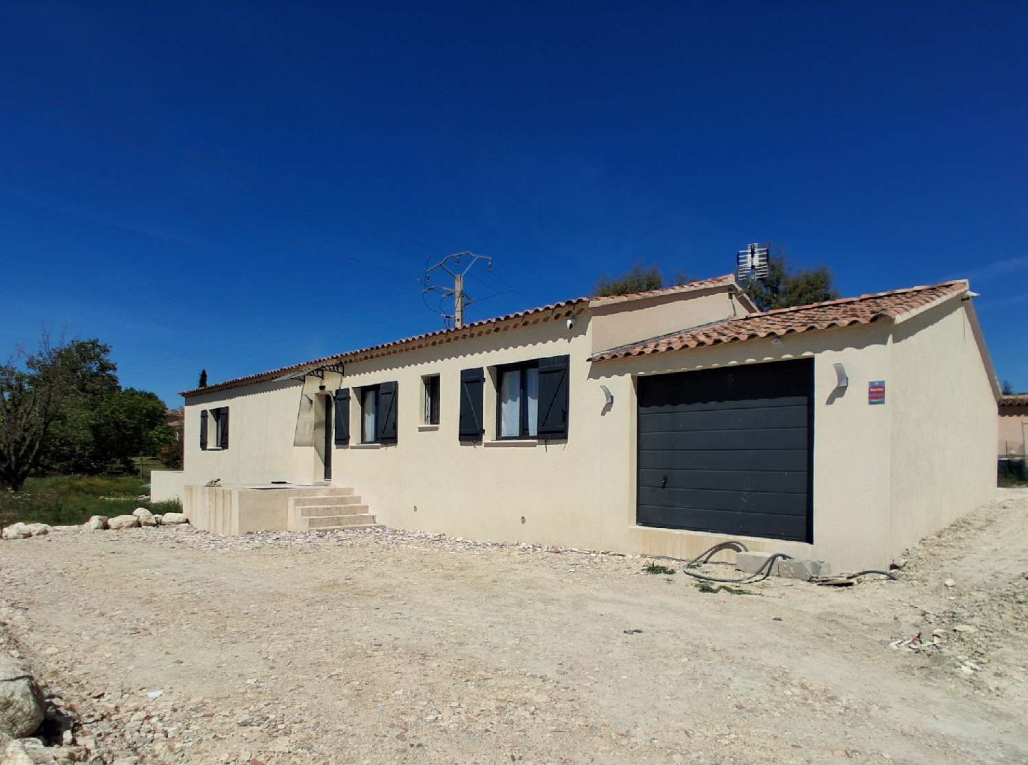  for sale house Saint-Saturnin-lès-Apt Vaucluse 1