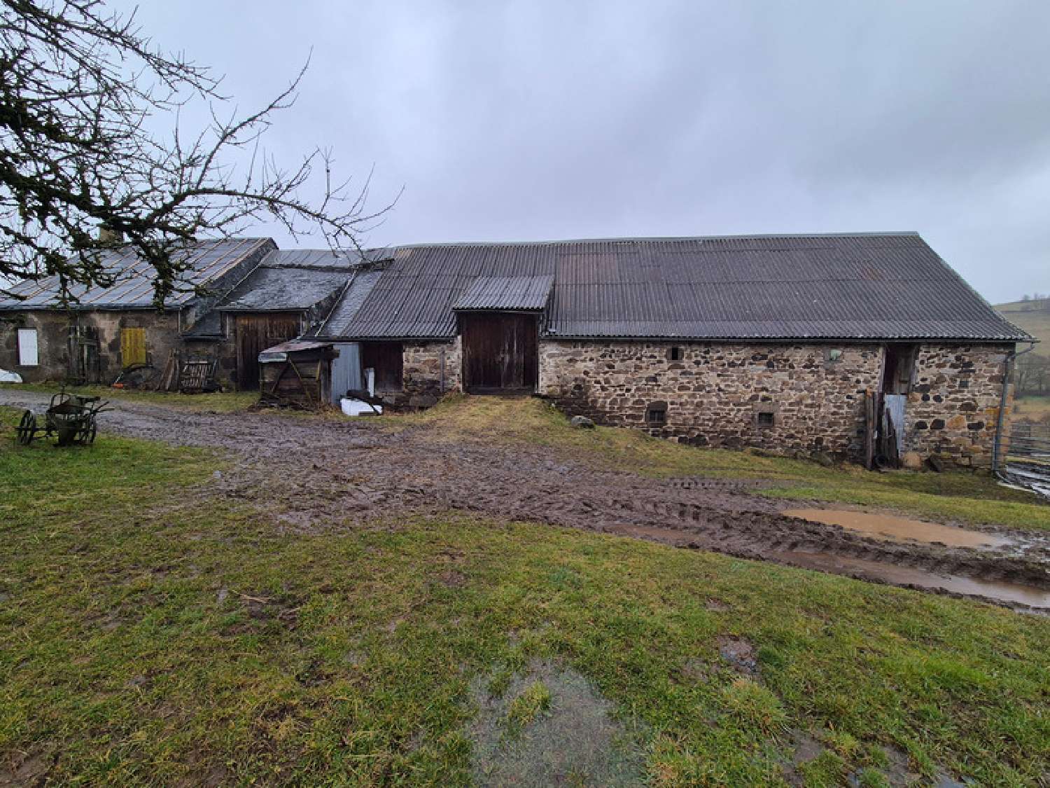  en venta casa Saint-Saturnin Cantal 3