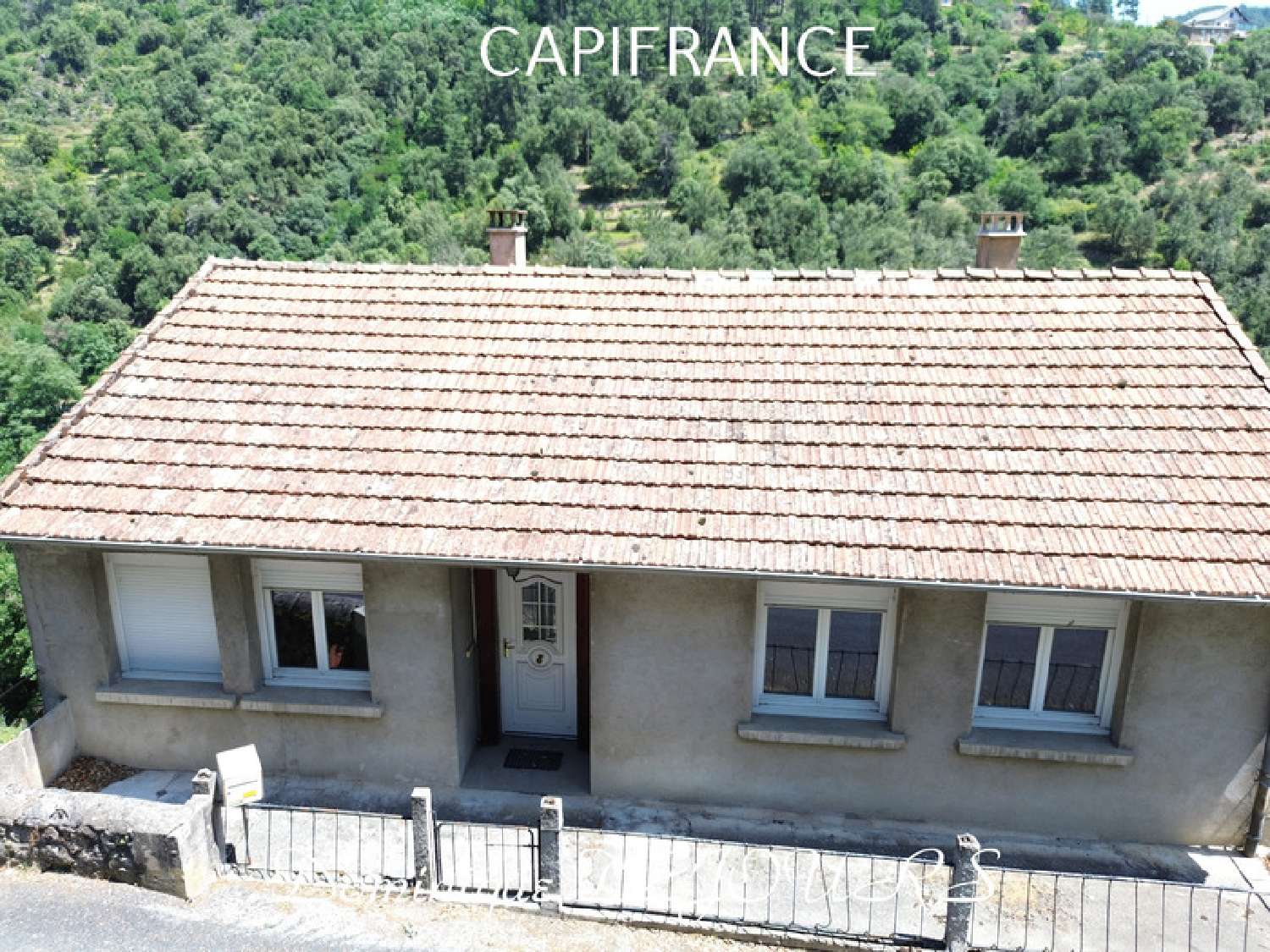  à vendre maison Saint-Sauveur-de-Montagut Ardèche 2