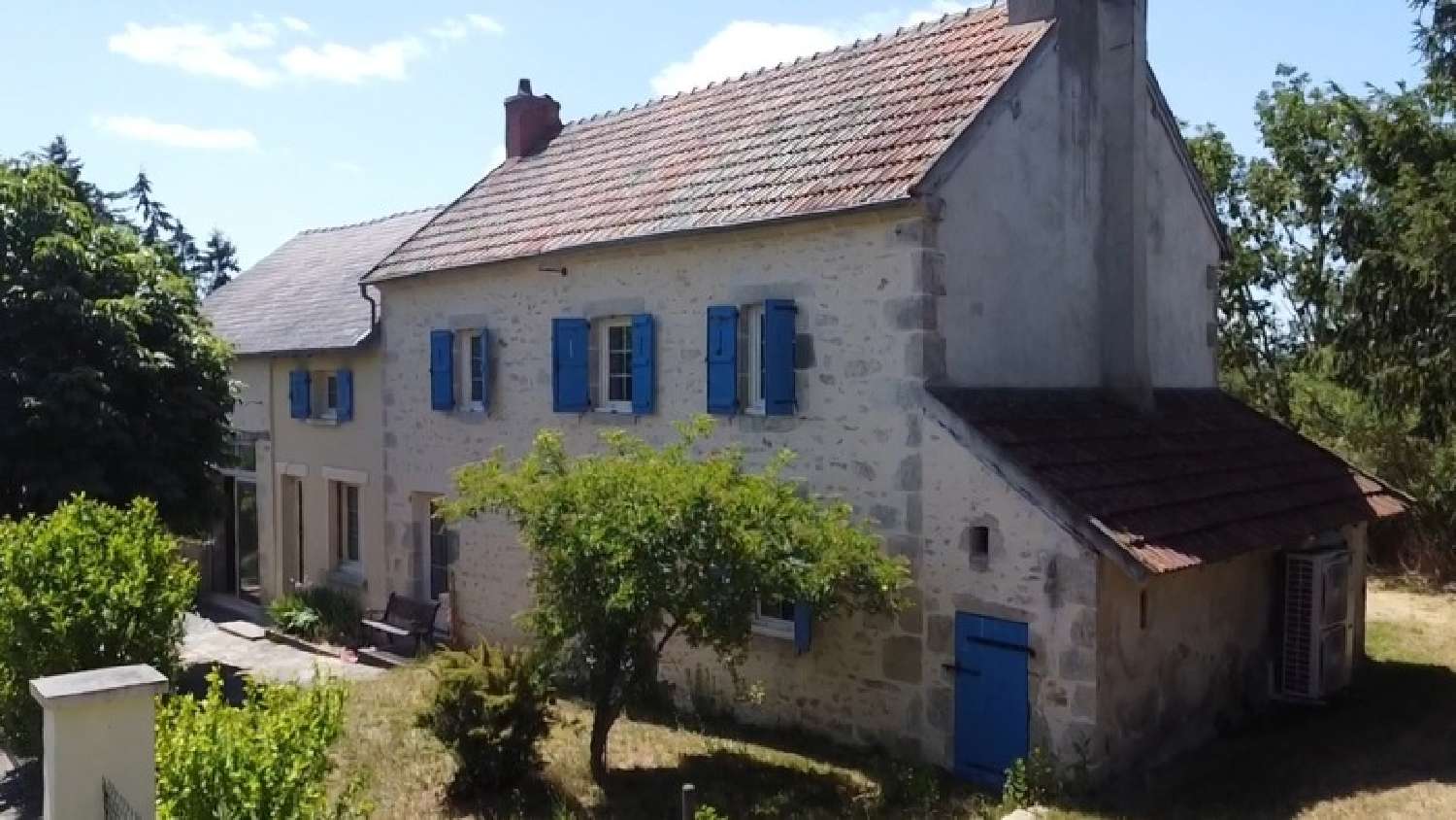  à vendre maison Sainte-Thérence Allier 1