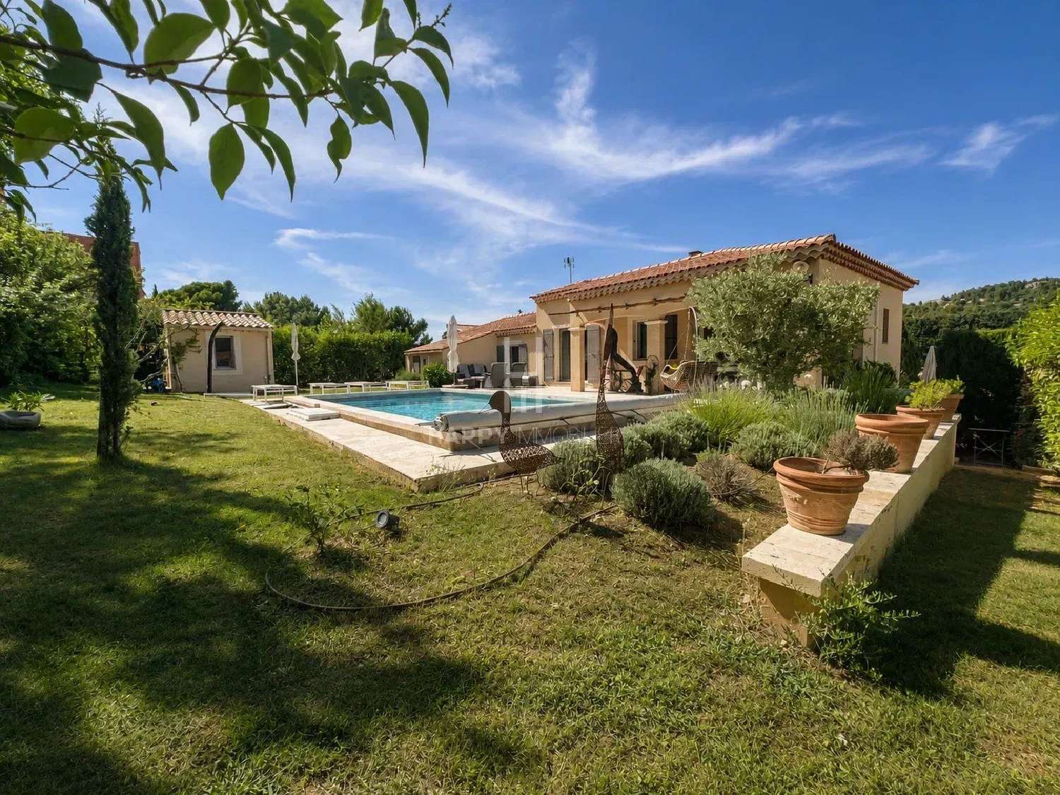 à vendre maison Salon-de-Provence Bouches-du-Rhône 1