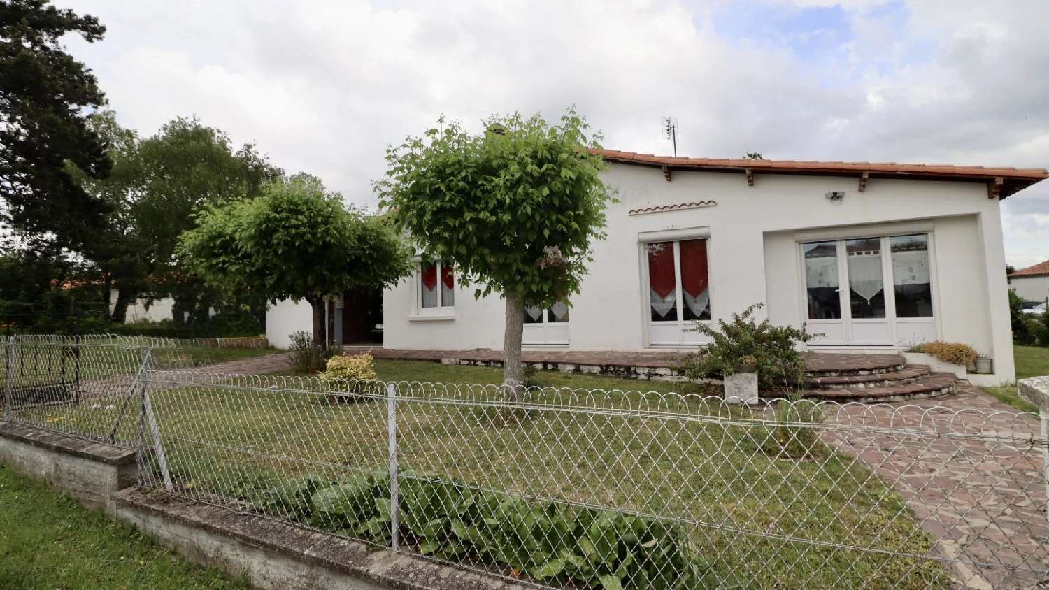  te koop huis Sémussac Charente-Maritime 1
