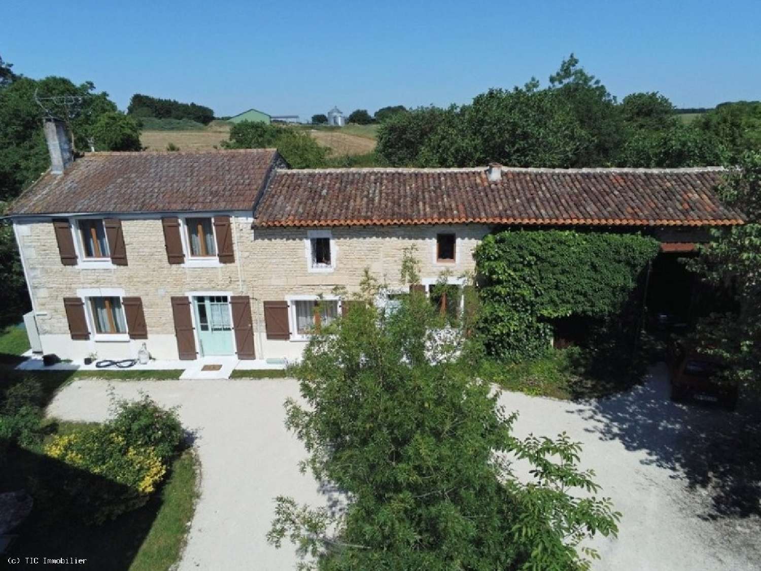 te koop huis Souvigné Charente 1