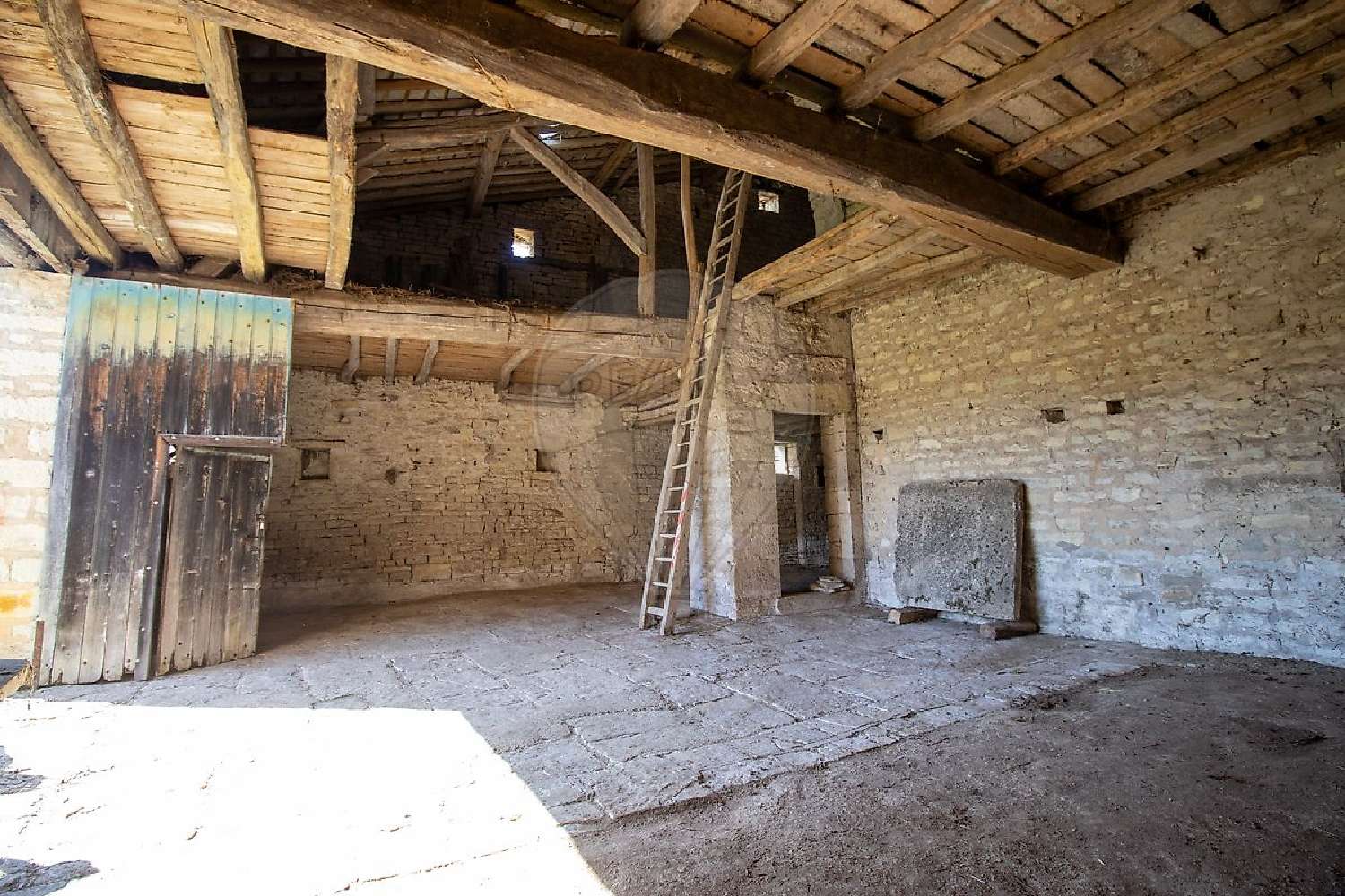  te koop huis Vermenton Yonne 1