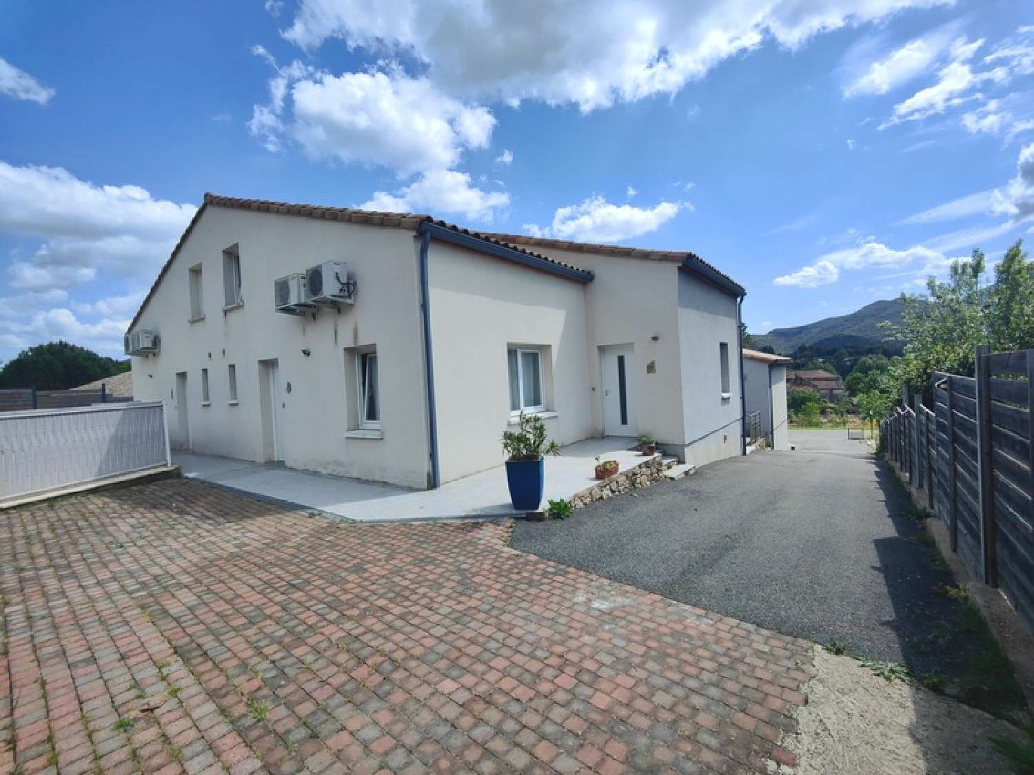 te koop huis Vieussan Hérault 1