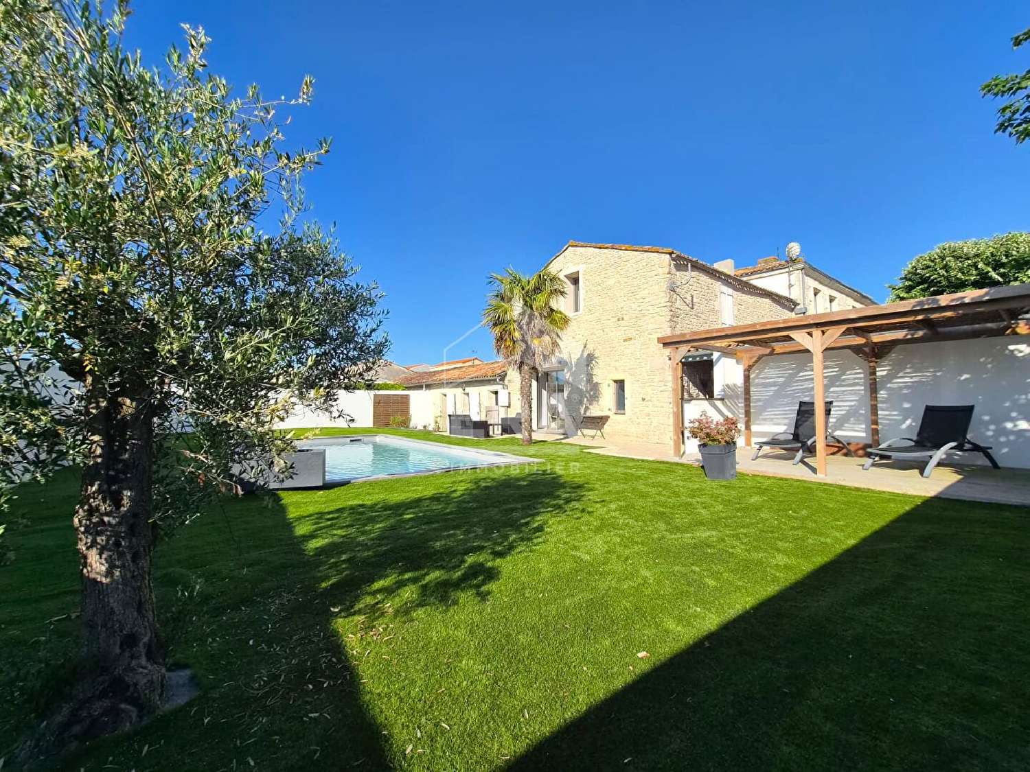  à vendre maison Villedoux Charente-Maritime 1