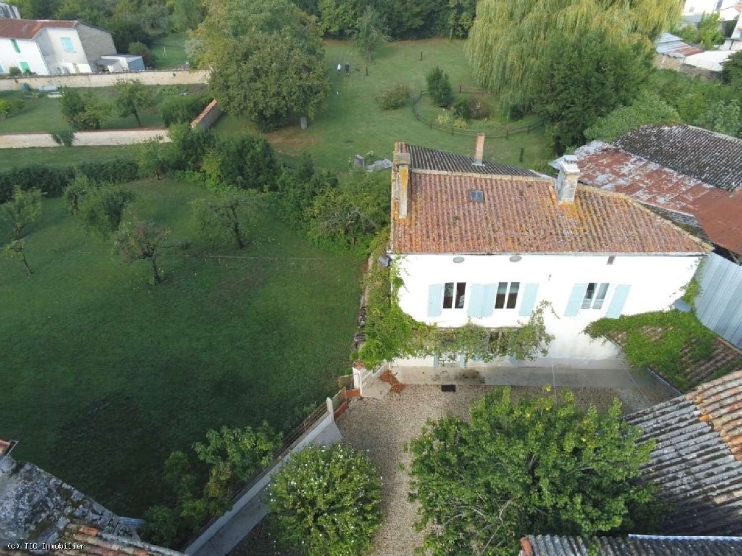 te koop huis Villefagnan Charente 2