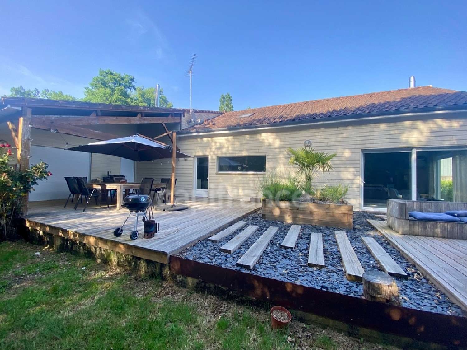  for sale house Vouneuil-sous-Biard Vienne 1