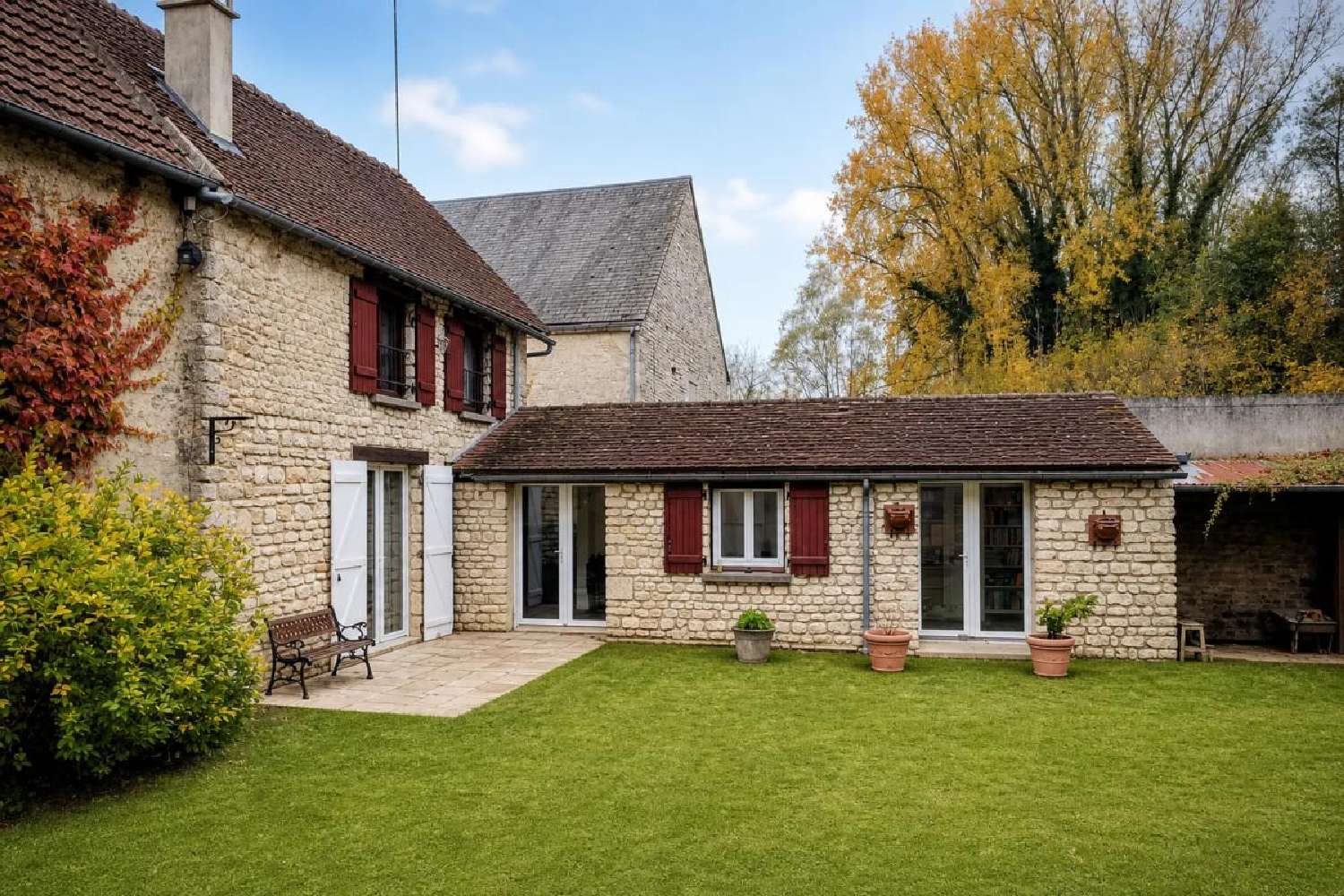  for sale house Yèvre-la-Ville Loiret 1