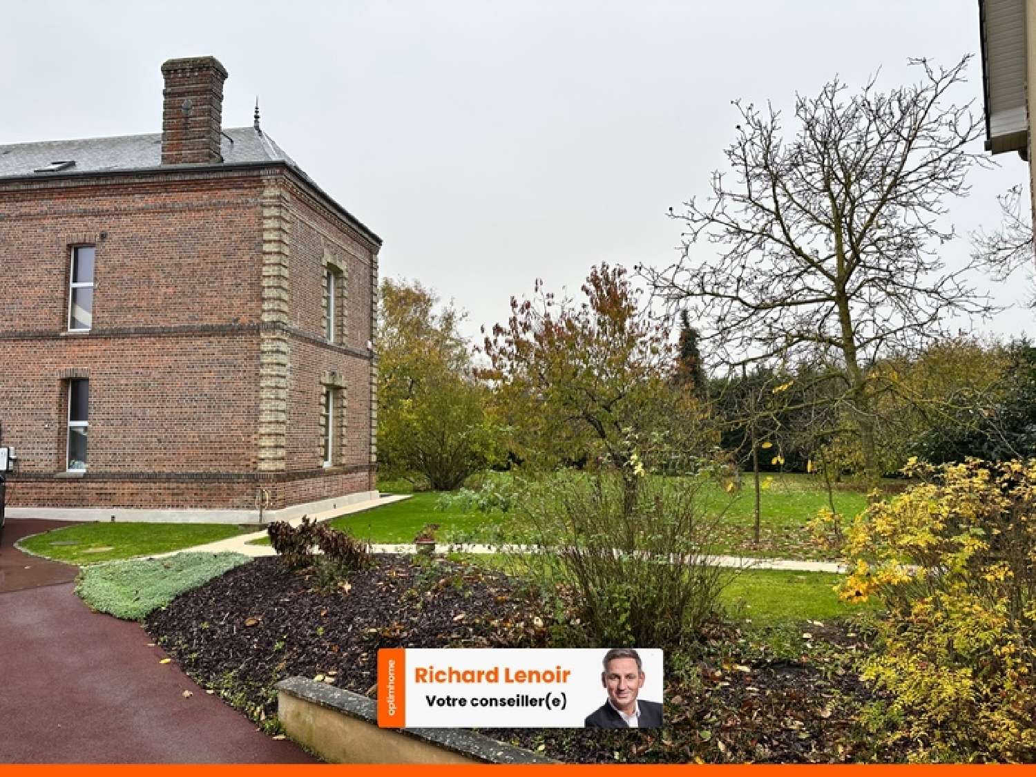 en venta mansión Beaumont-le-Roger Eure 2