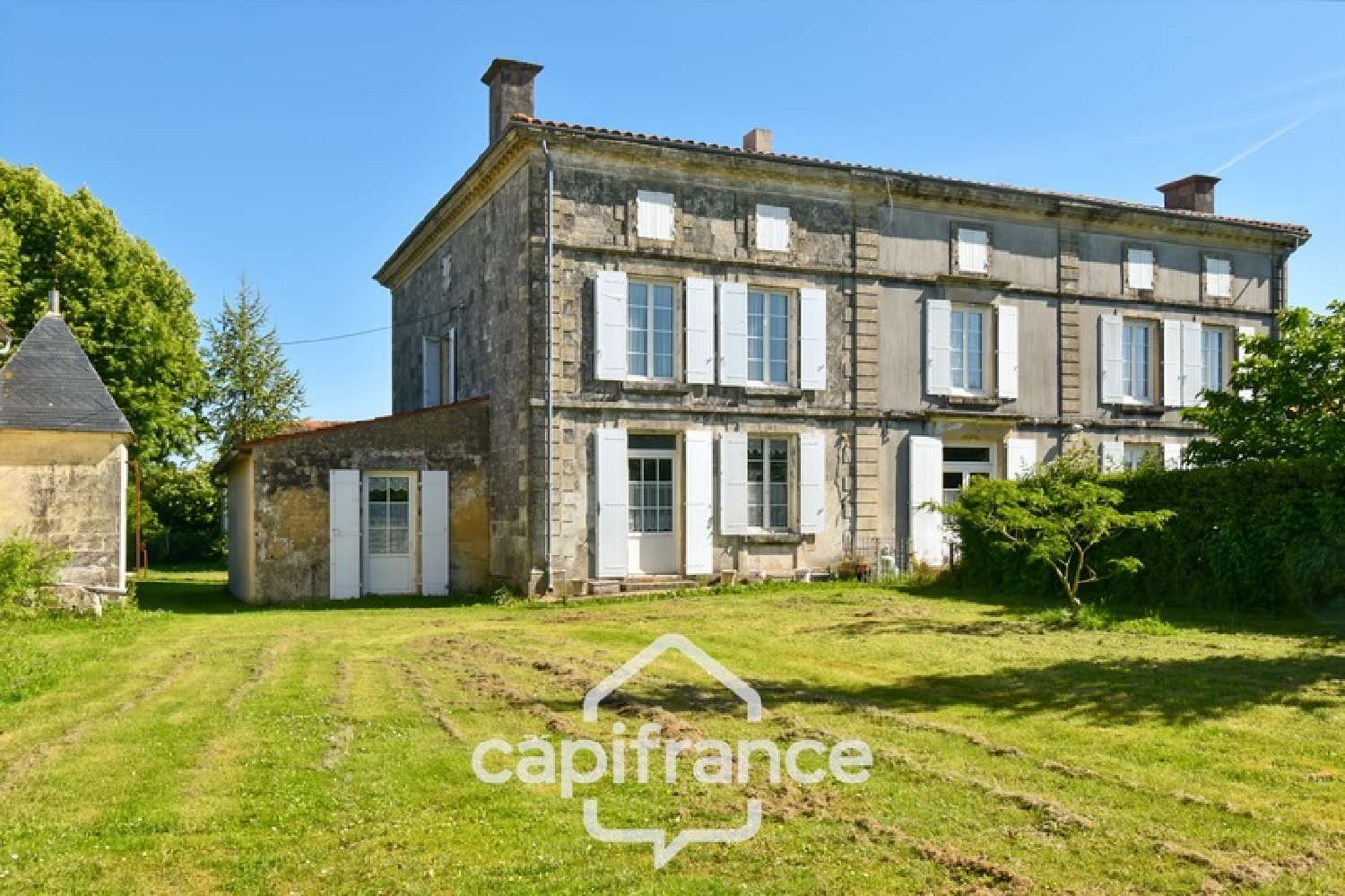  for sale mansion Paillé Charente-Maritime 2
