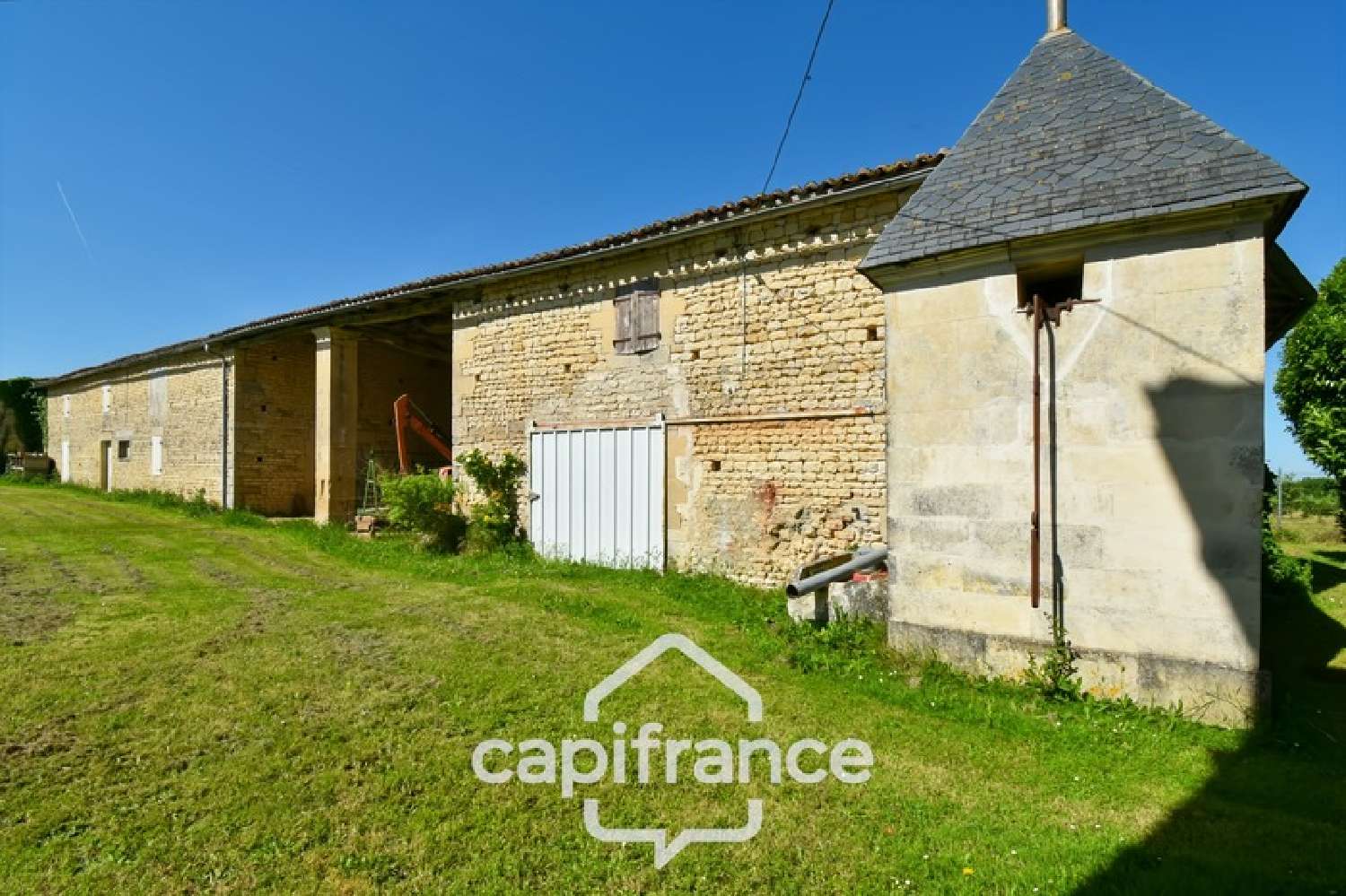  for sale mansion Paillé Charente-Maritime 7