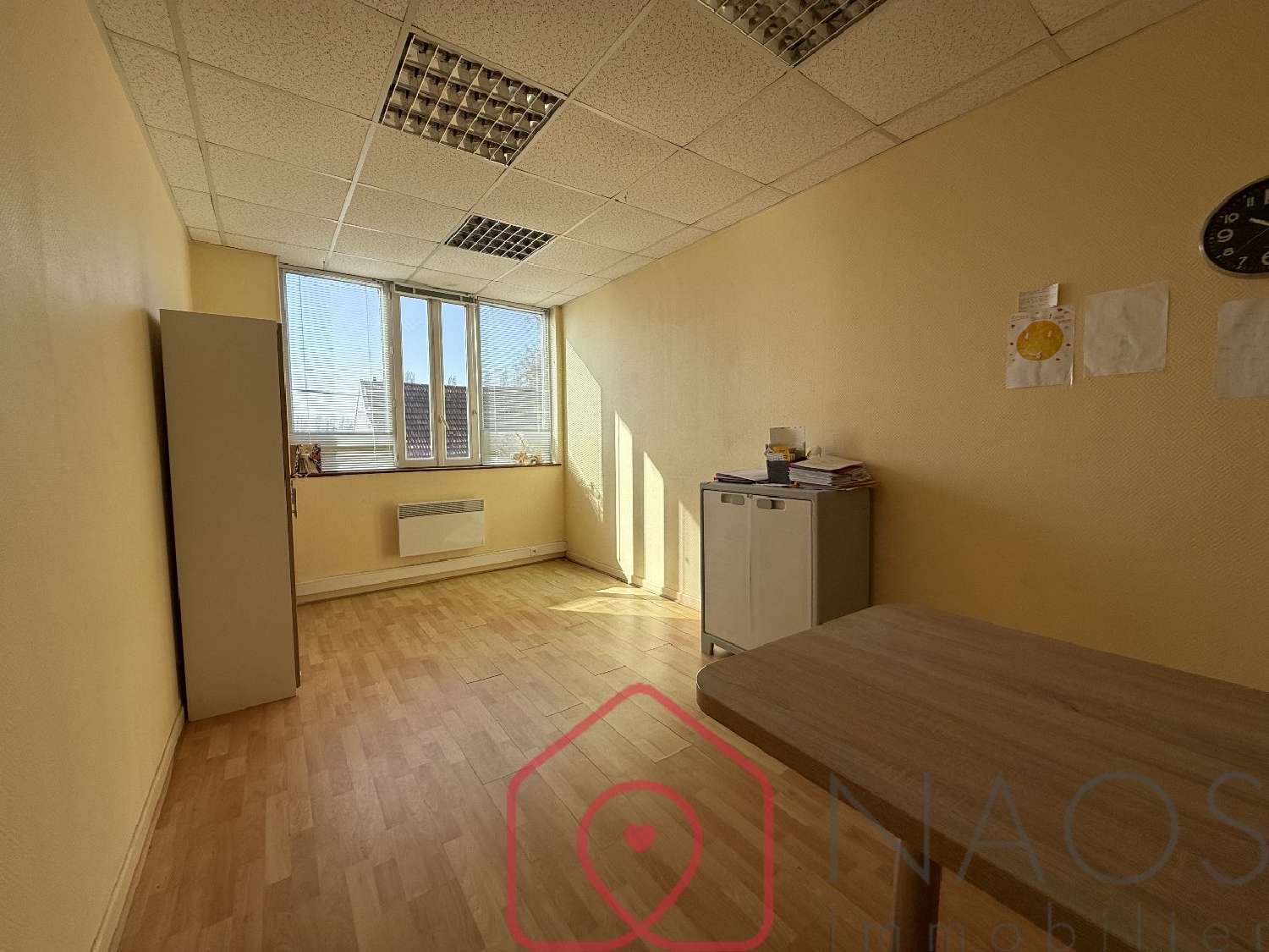 à vendre bureau Floing Ardennes 8