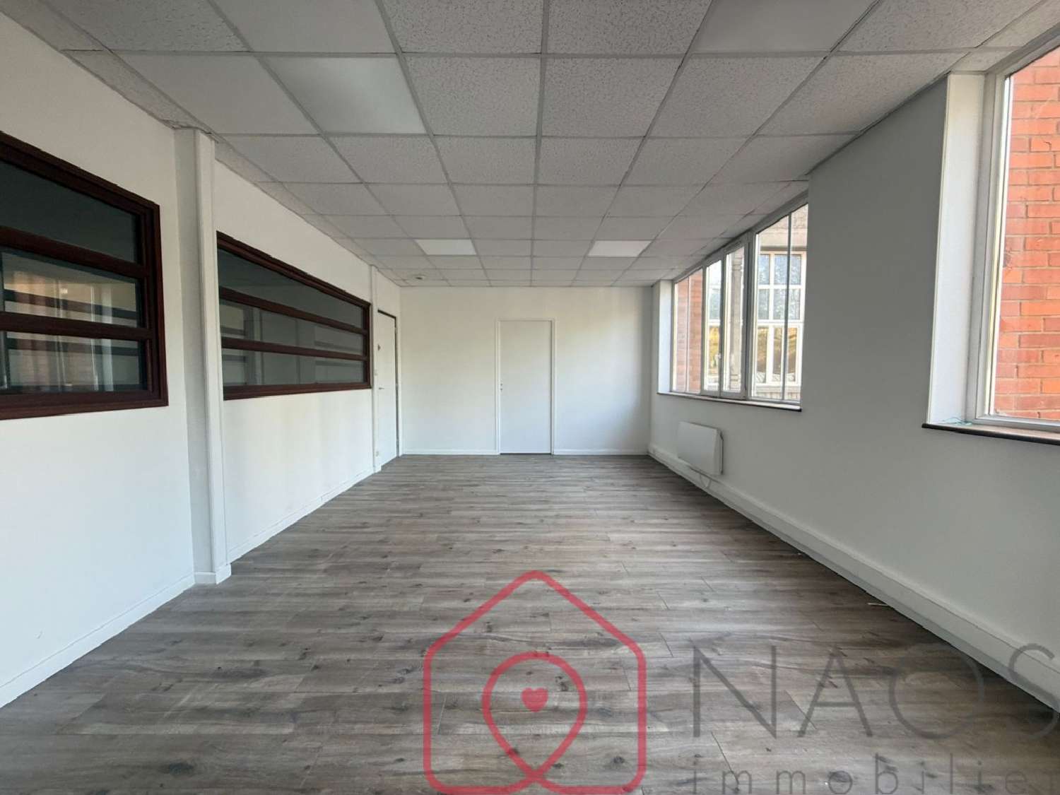 à vendre bureau Floing Ardennes 2