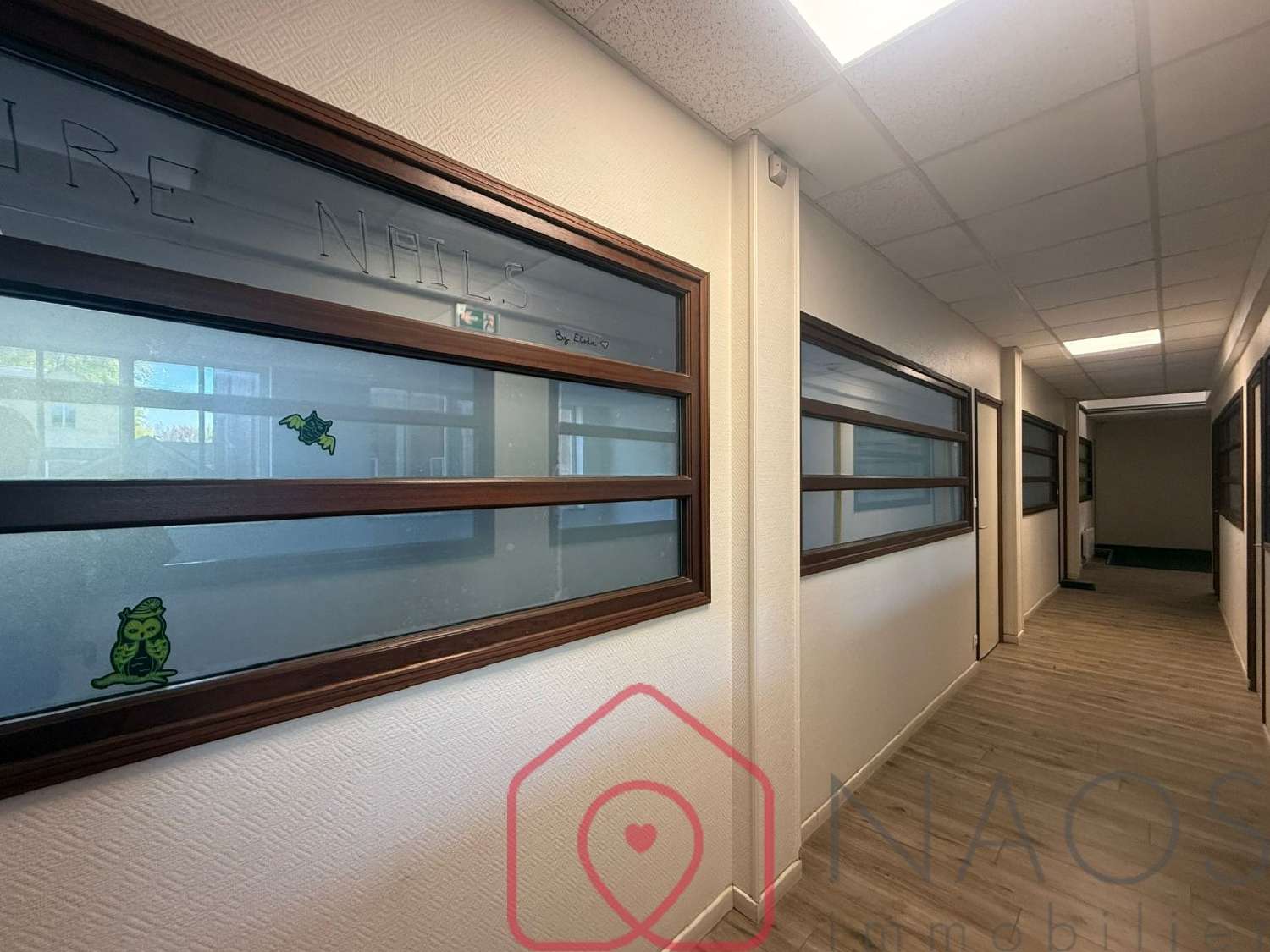 à vendre bureau Floing Ardennes 3