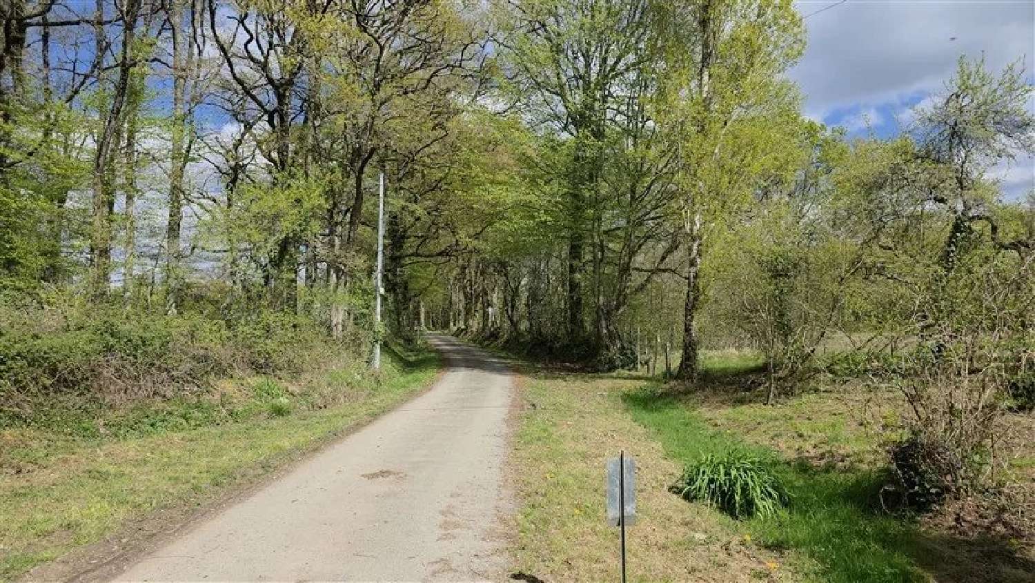  à vendre terrain Chaillac Indre 2