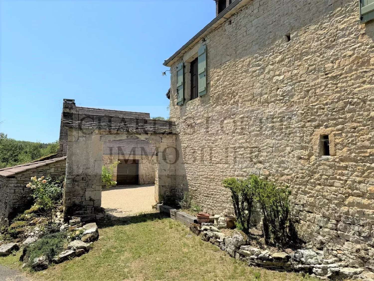 en venta terreno Gindou Lot 3