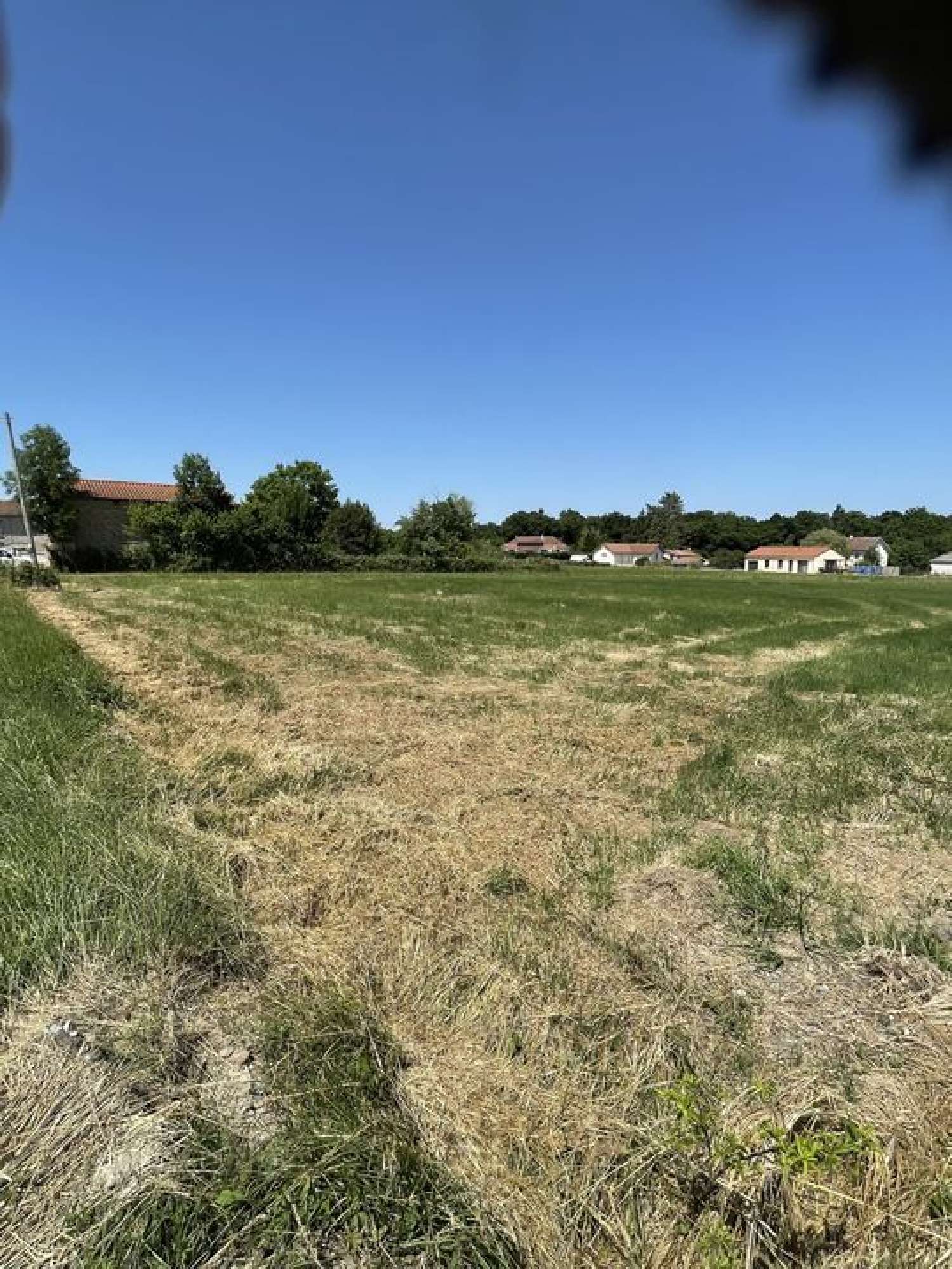 for sale terrain Saint-Priest-Bramefant Puy-de-Dôme 1