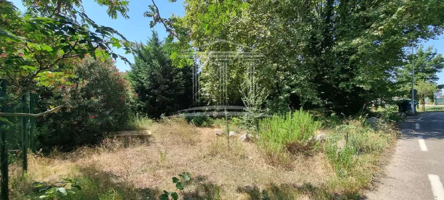 te koop terrein Sorgues Vaucluse 4