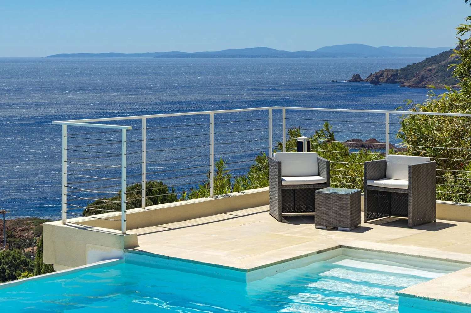  à vendre villa Anthéor Var 7