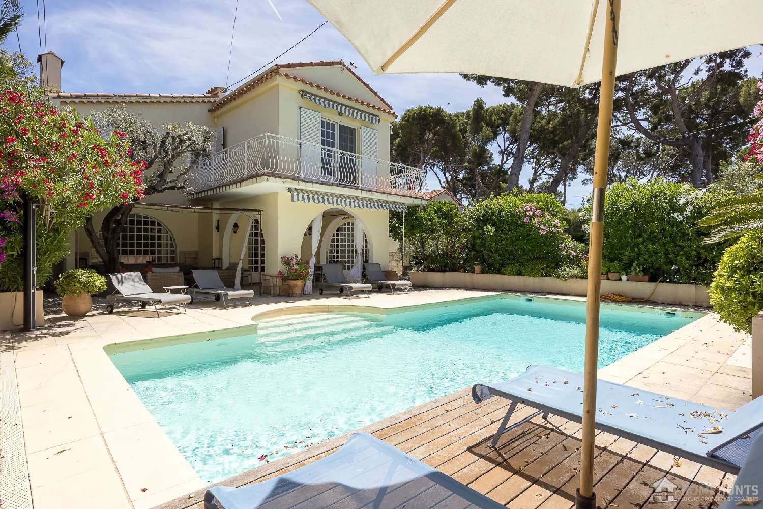  te koop villa Antibes 06160 Alpes-Maritimes 1