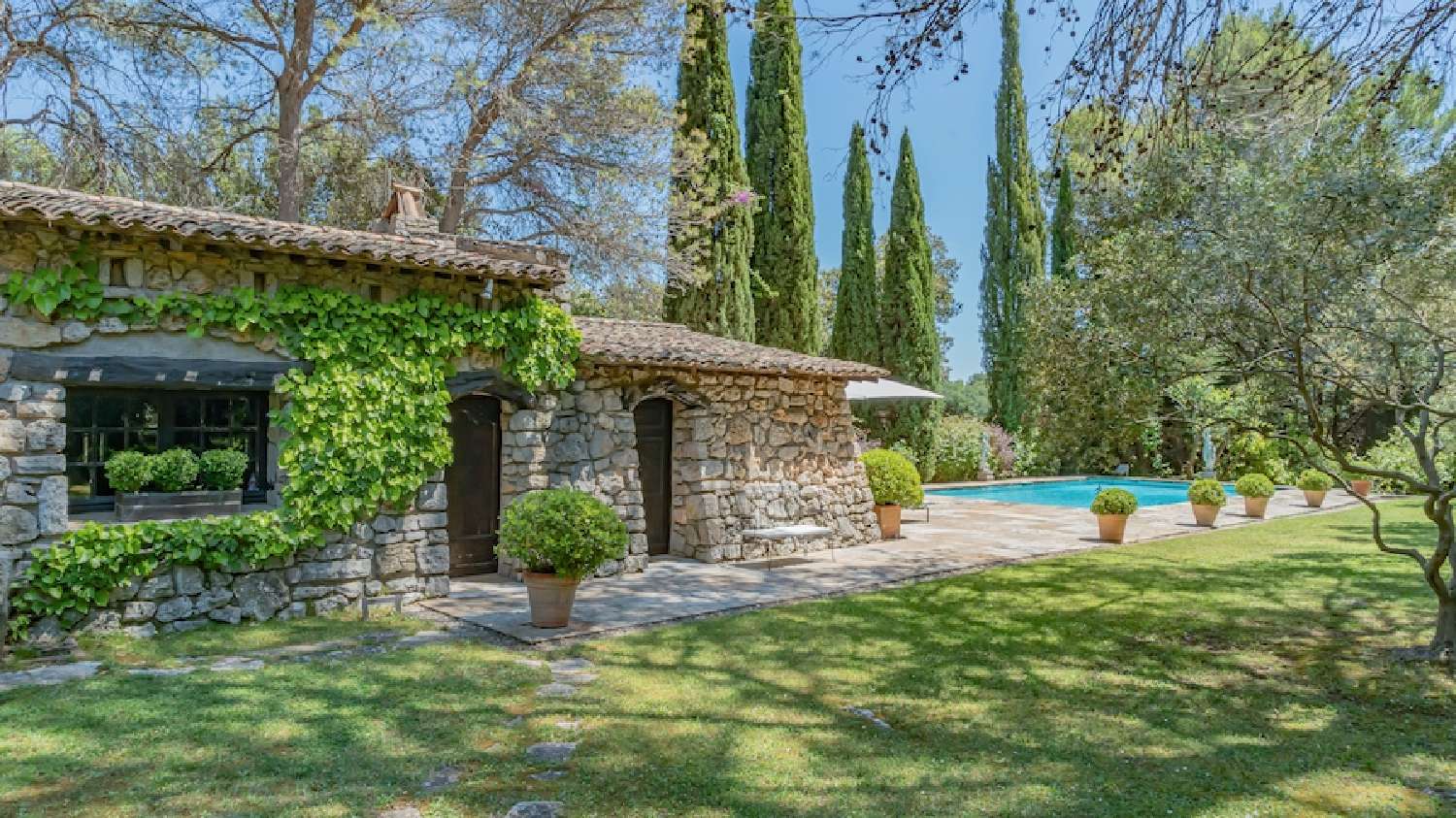  te koop villa Auribeau-sur-Siagne Alpes-Maritimes 2