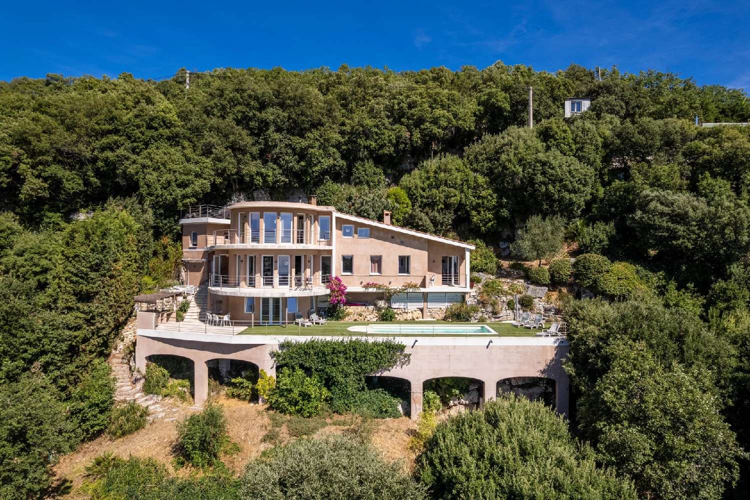 à vendre villa Cabris Alpes-Maritimes 1