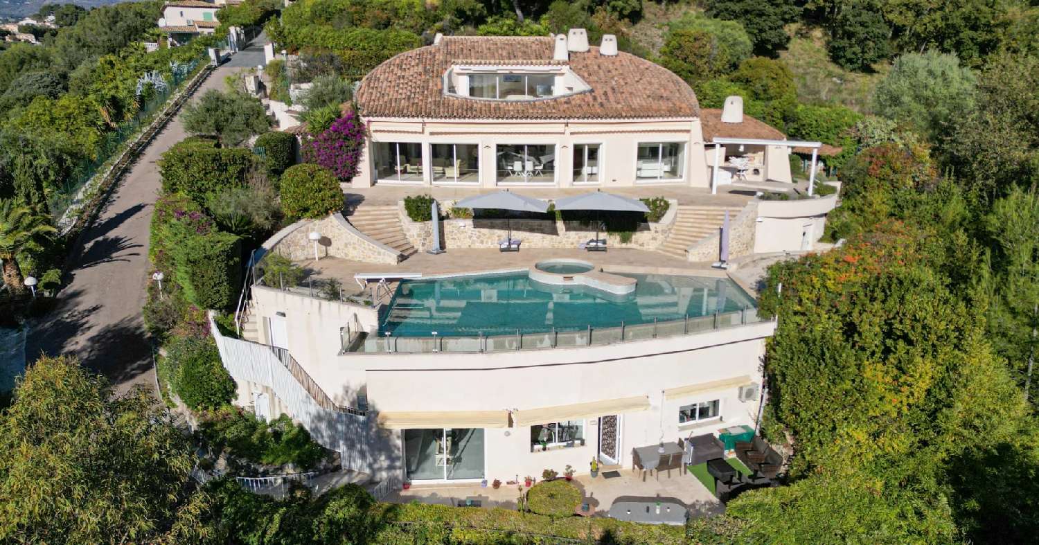 te koop villa Cagnes-sur-Mer Alpes-Maritimes 2