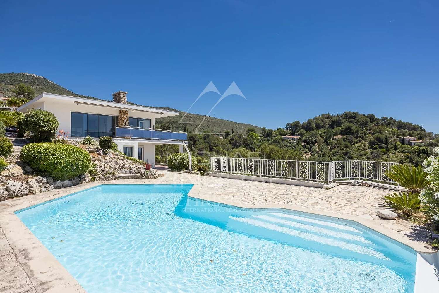  te koop villa Colomars Alpes-Maritimes 1