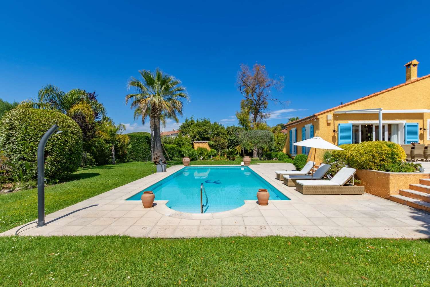  for sale villa Juan-les-Pins Alpes-Maritimes 3