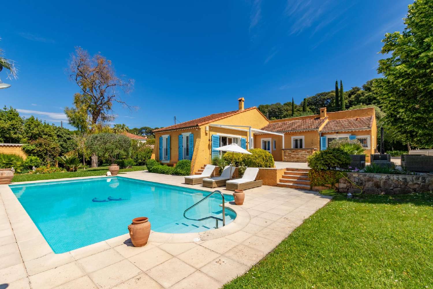  for sale villa Juan-les-Pins Alpes-Maritimes 8